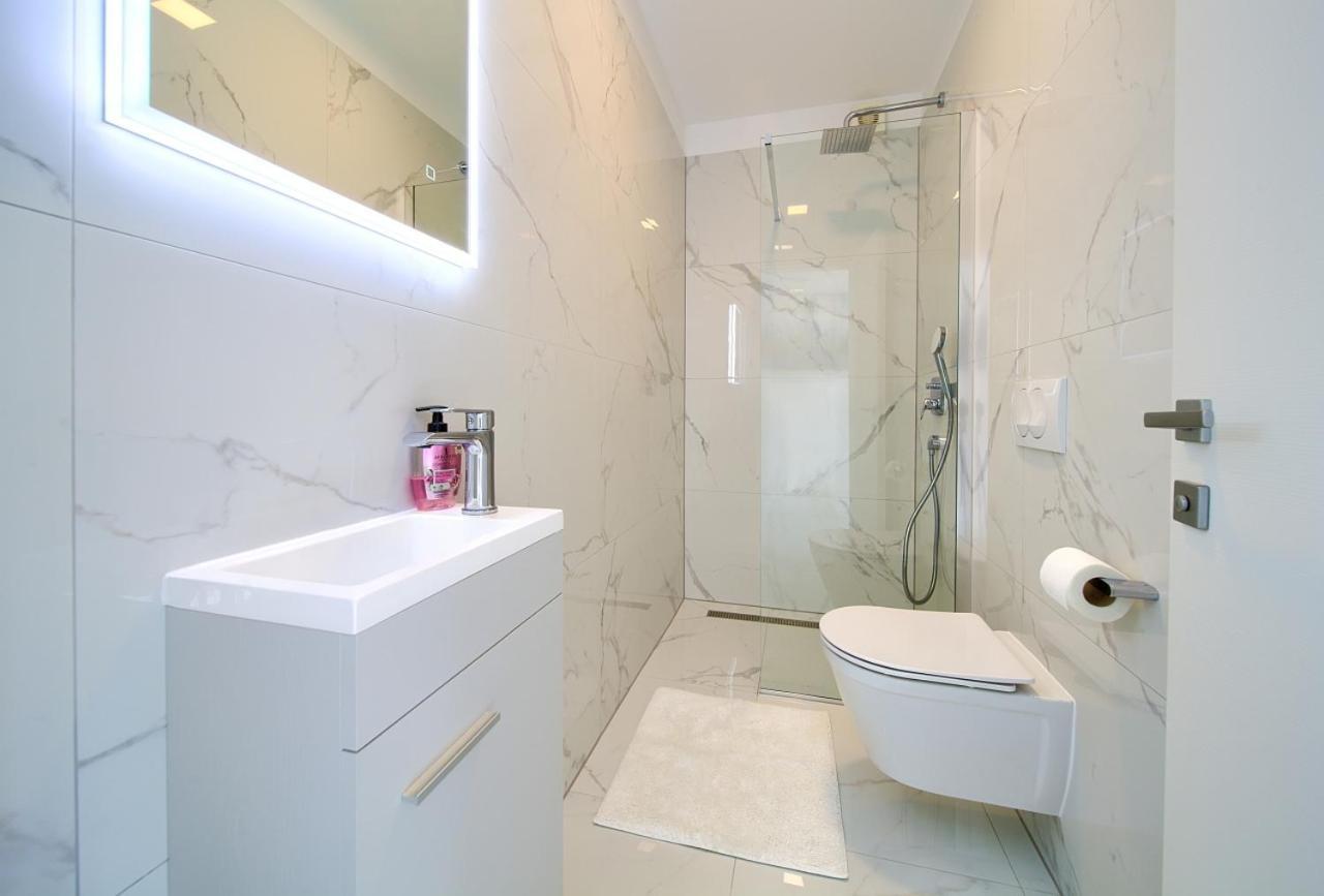 דירות מאלינסקה Penthouse Rosa מראה חיצוני תמונה